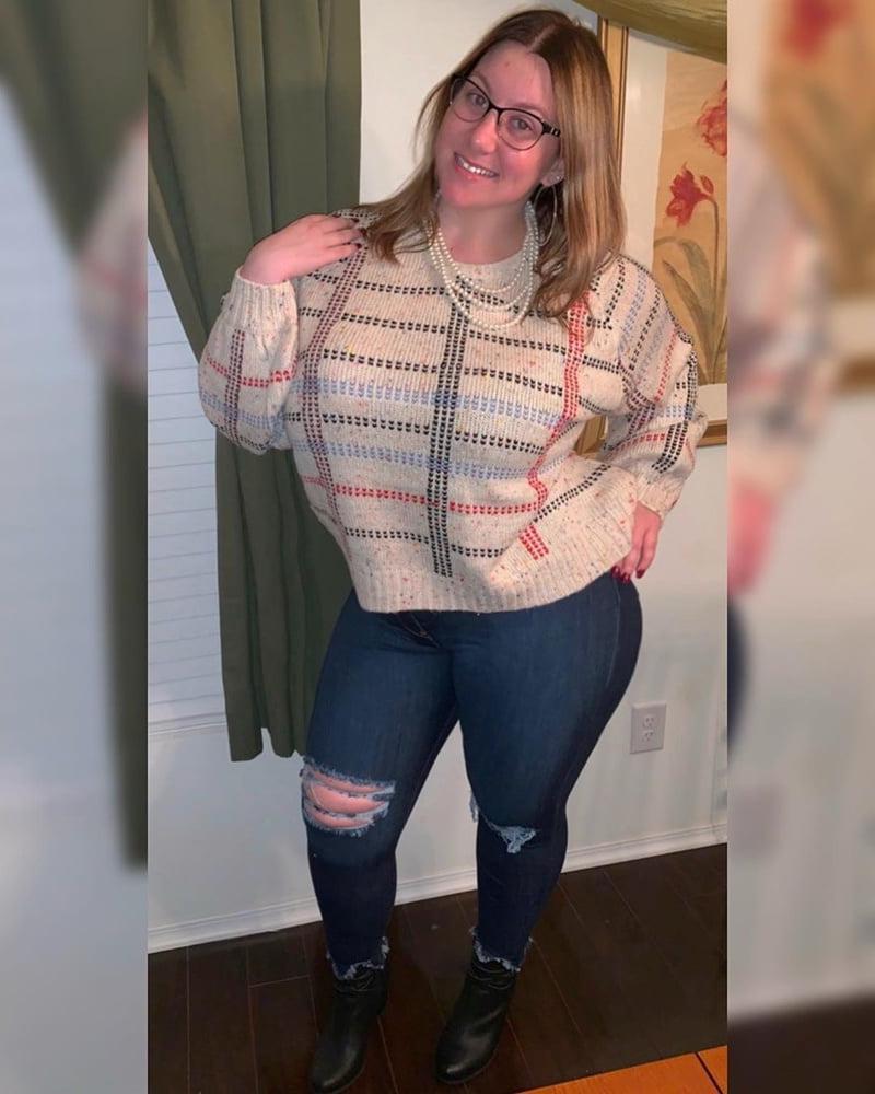 25P Curvy Girls and damn hot Asses 21