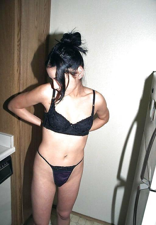 20P ARABIAN SLUTS