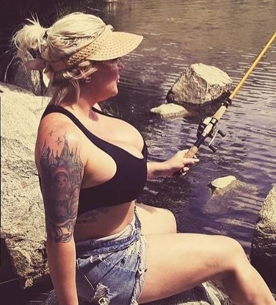 25P Curvy Girls and damn hot Asses 22