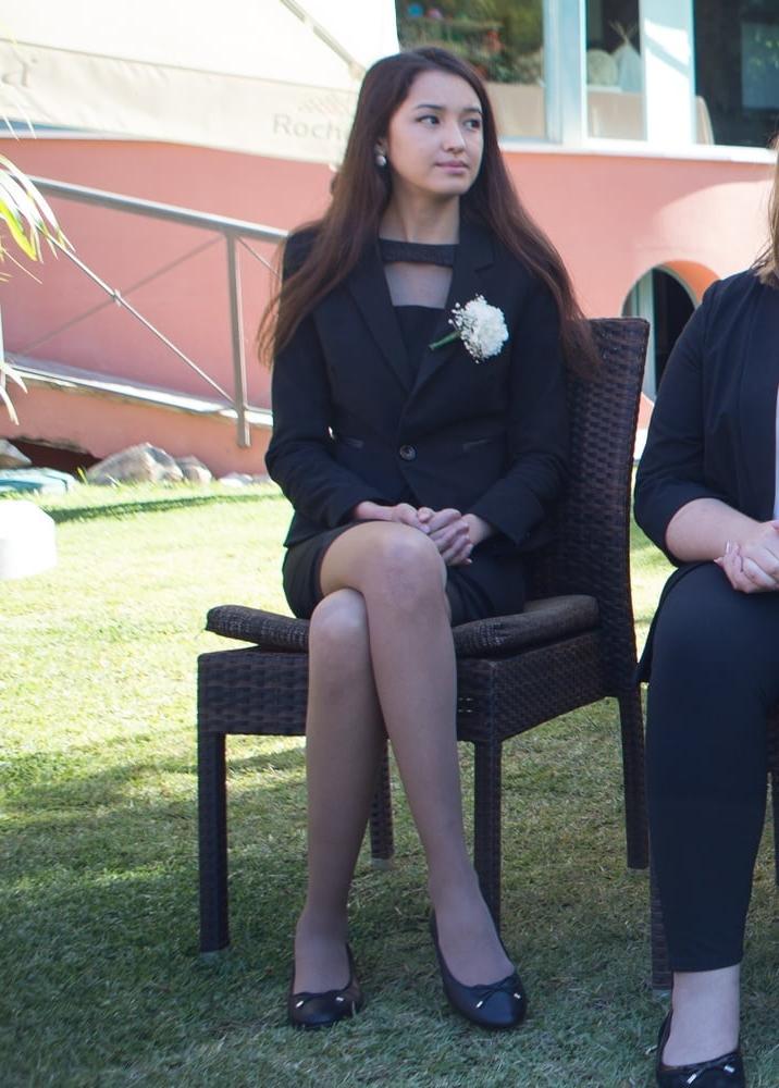25P Spanish Graduation Girls in Pantyhose Part 3