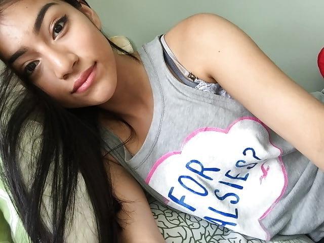 25P HOT STUFF OF GIRLS 2020