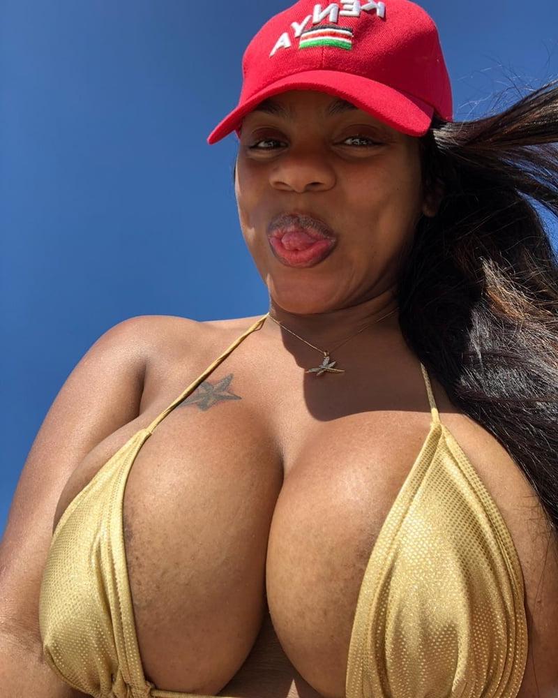 25P Curvy Girls and damn hot Asses 12