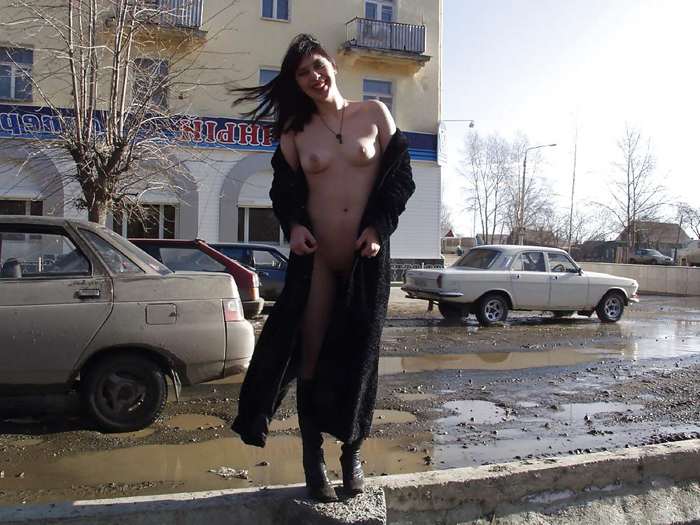 25P Public Nudity