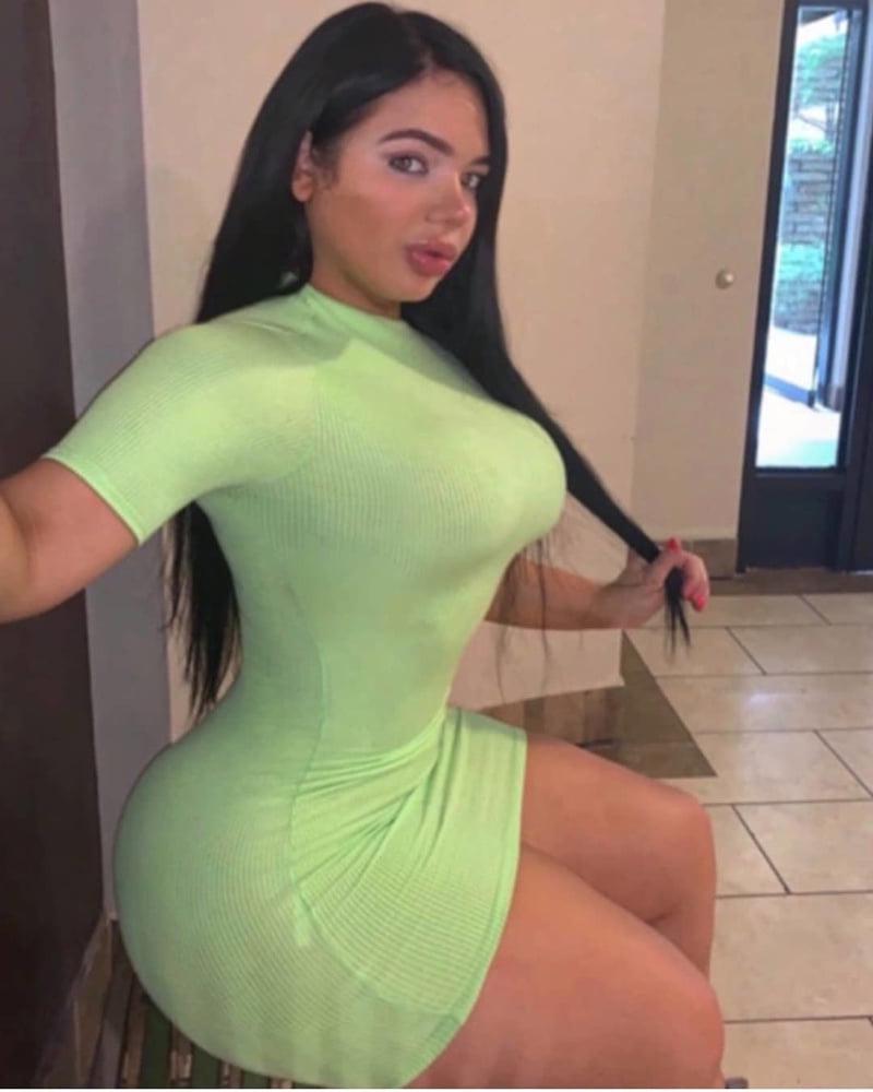 25P Curvy Girls and damn hot Asses 30