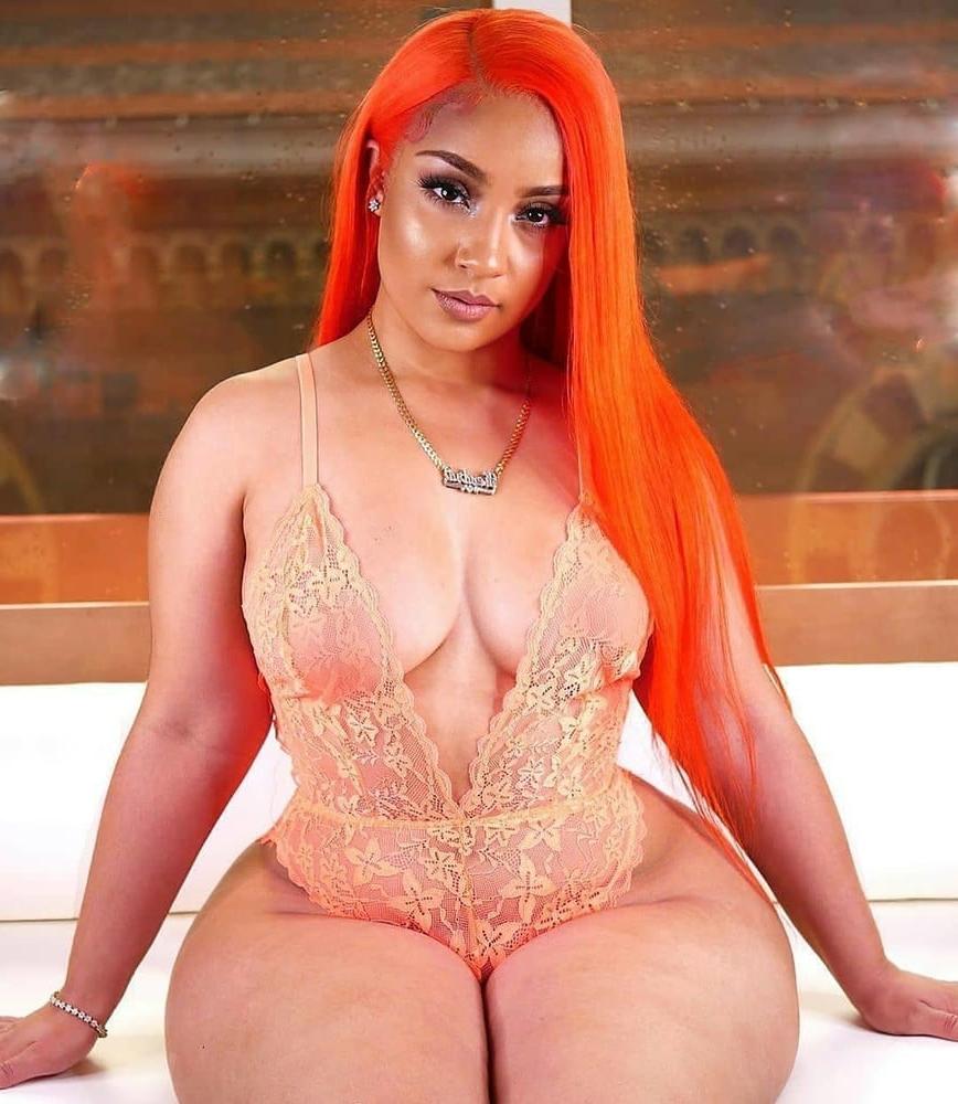 25P Curvy Girls and damn hot Asses 30