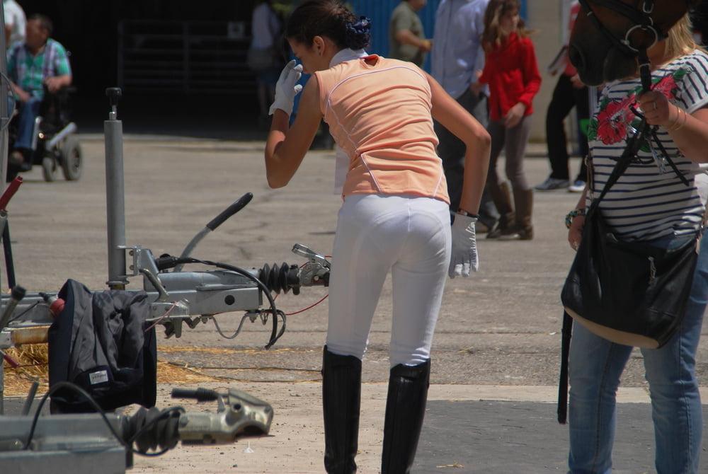 25P girls in jodhpurs 3