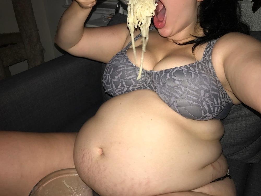 25P Fat Chicks With Deceptively Thin Faces 12