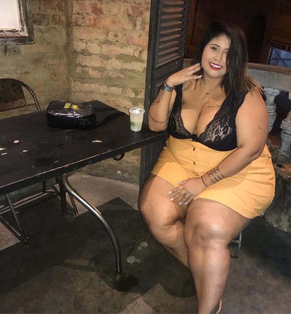 25P Fat Chicks With Deceptively Thin Faces 12