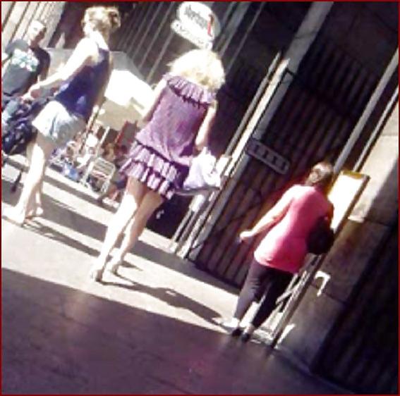 25P Miniskirt hottie upskirt