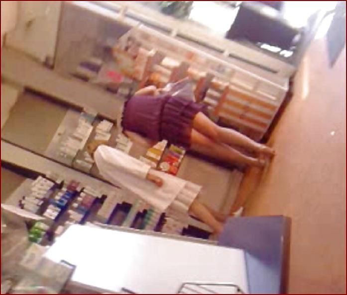 25P Miniskirt hottie upskirt