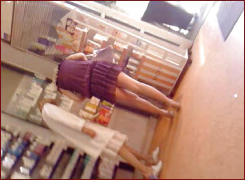 25P Miniskirt hottie upskirt