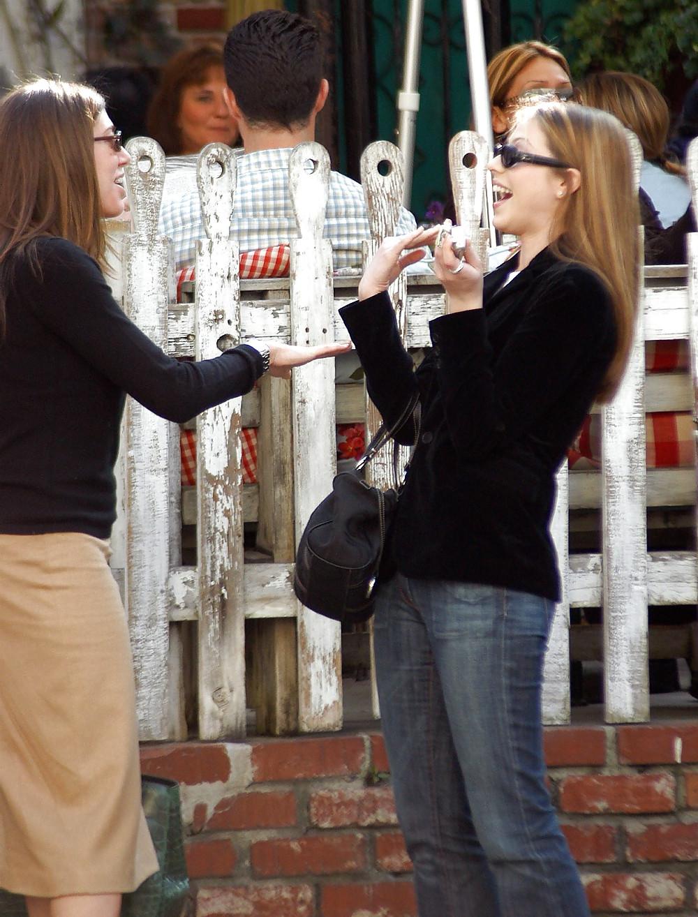 25P Michelle Trachtenberg - Tight JEANS, part 2