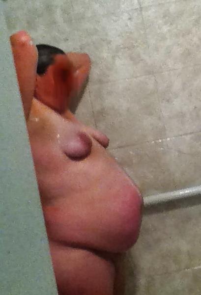 18P Sneekypops  fat wife