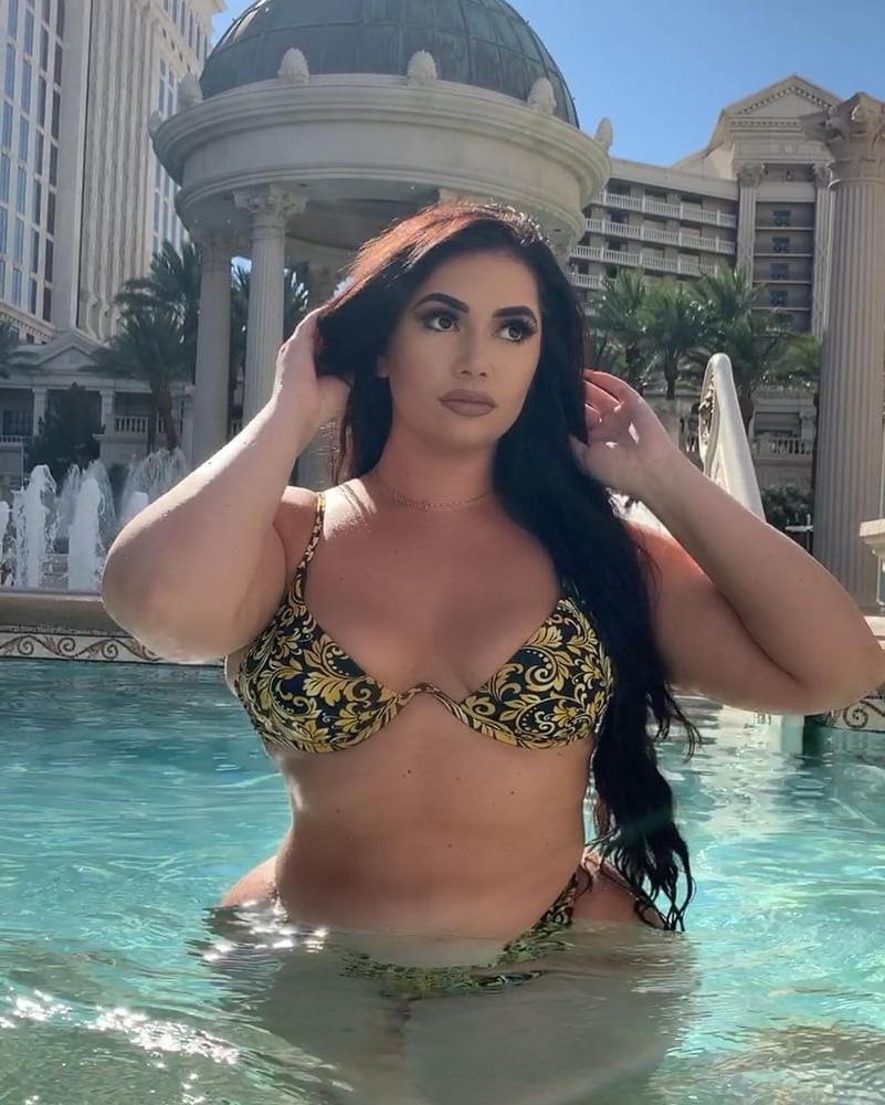 25P Curvy Girls and damn hot Asses 18