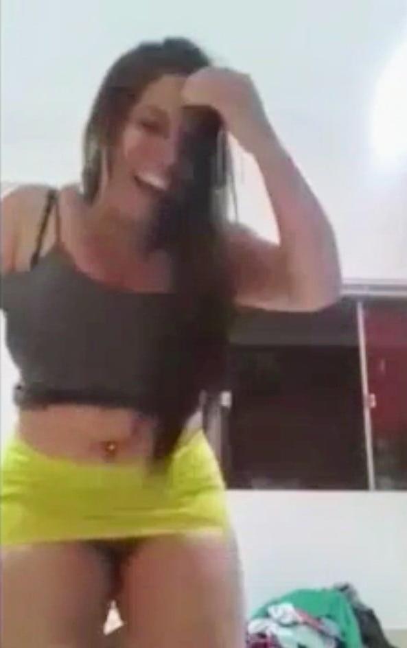 25P SDRUWS2 - BRAZILIAN CHUBBY AMATEUR SLUT ANA PAULA LIVE ON IN