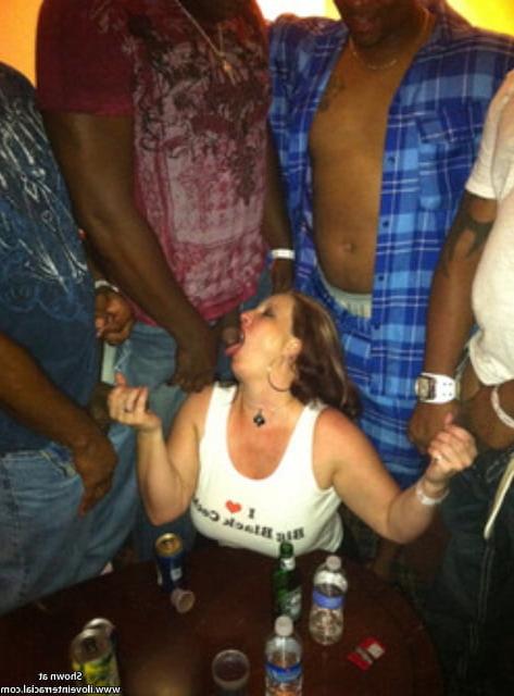 25P Married White Slut Sucking BBC 5