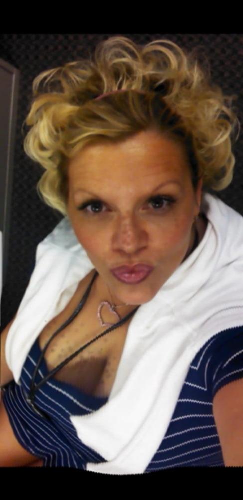 25P BBC SLUT FreckledFuckdoll4BBC