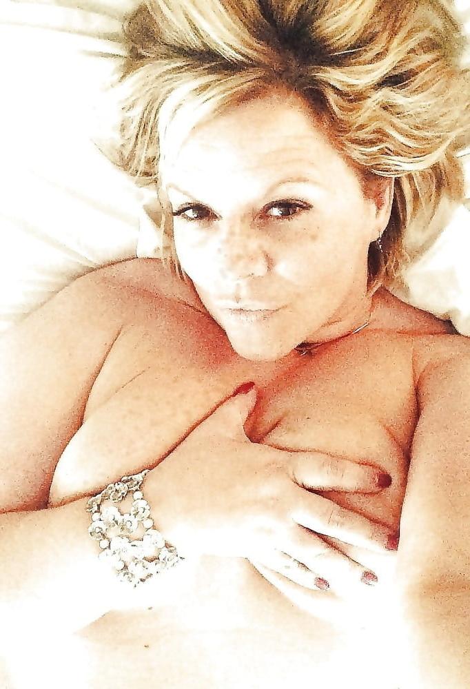 25P BBC SLUT FreckledFuckdoll4BBC