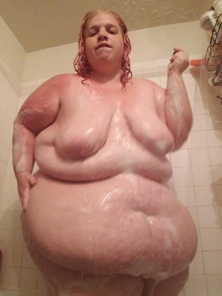 16P Bbw mix 1076 (Bathroom)