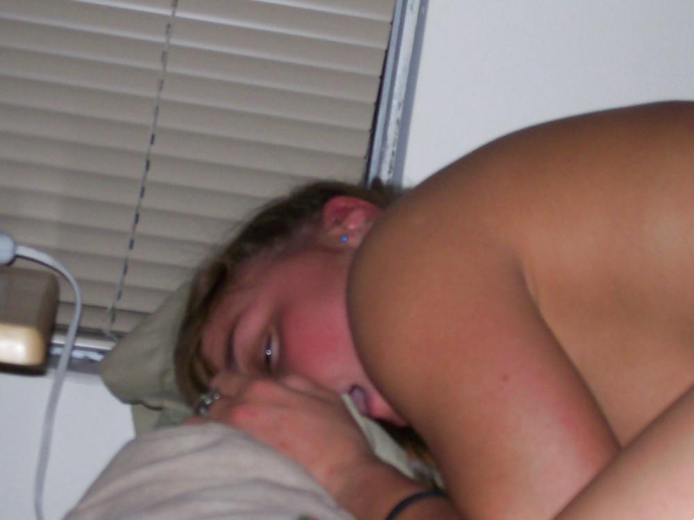 25P Hot Bisexual Redhead Babe
