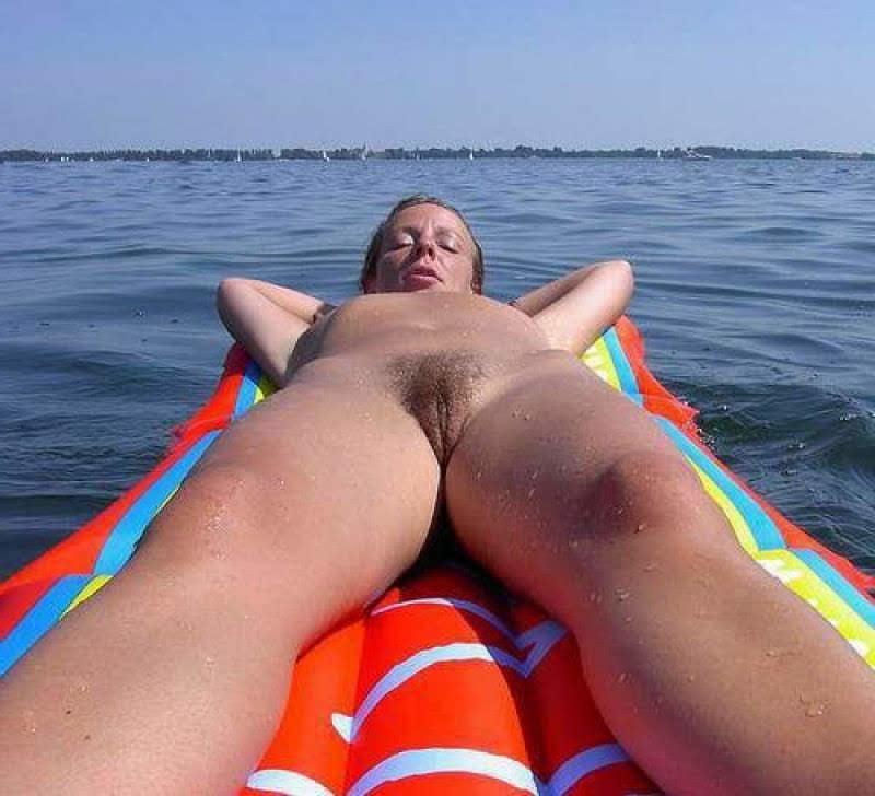 25P Girls on the Beach 207