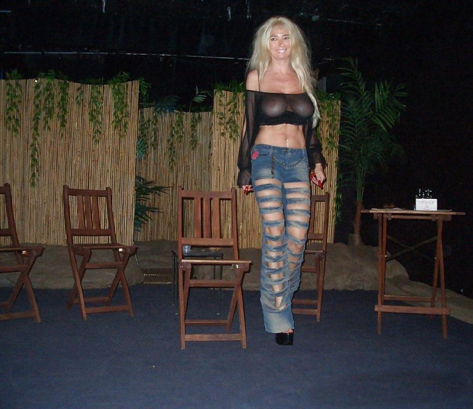 25P Sexy girls in jeans, lucky boys Part II