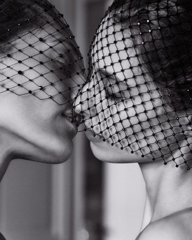 12P NICE LESBIANS SCHOOL GIRLS 1