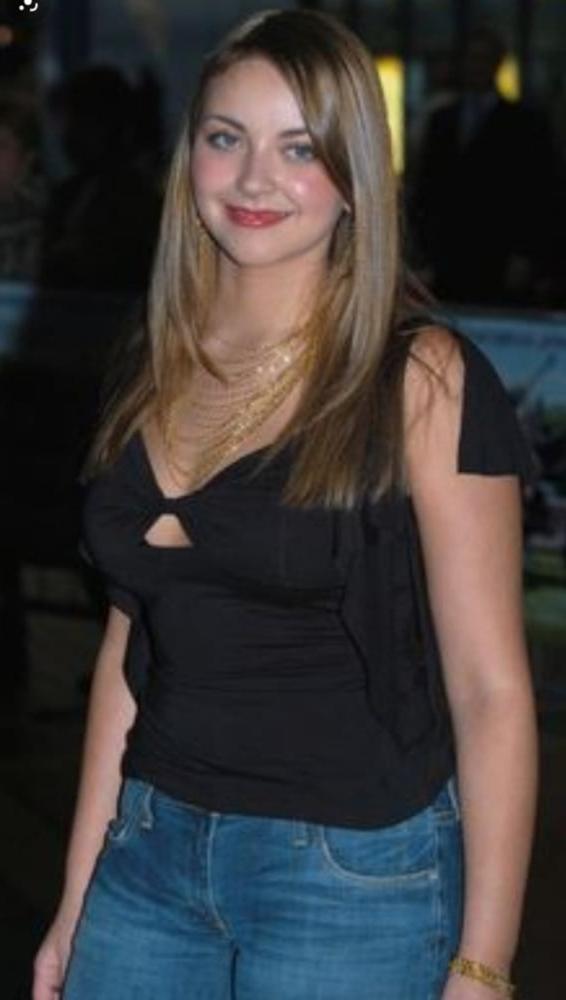 25P Charlotte Church in Levi's and other Jeans