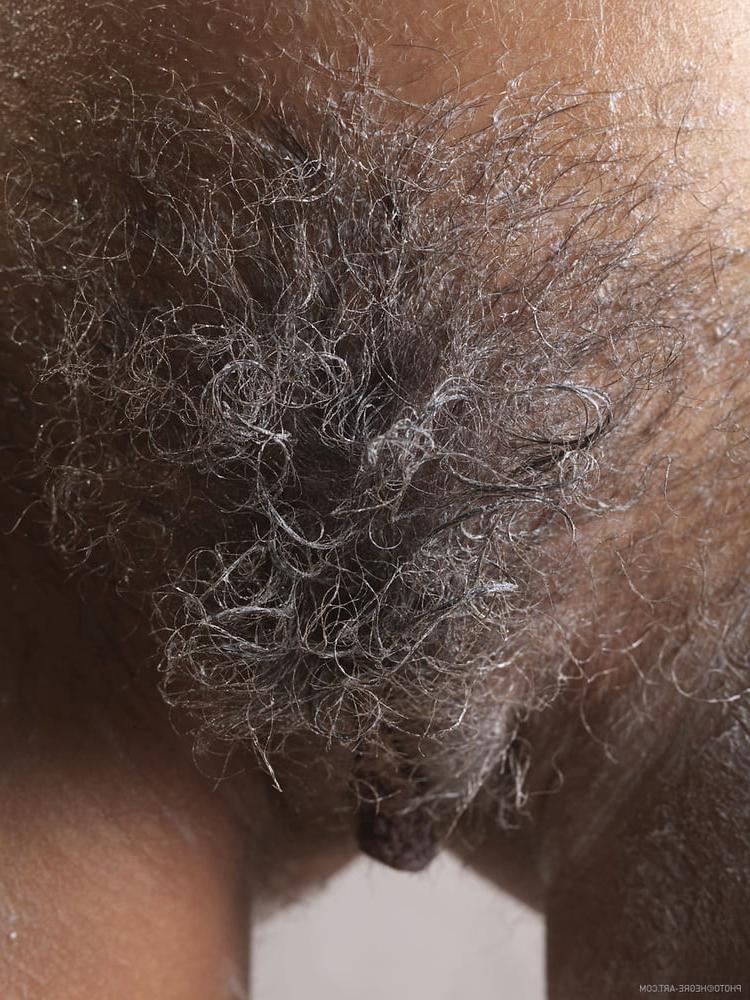 25P Nice Hairy Girls