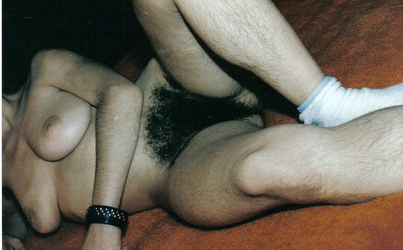 25P Nice Hairy Girls