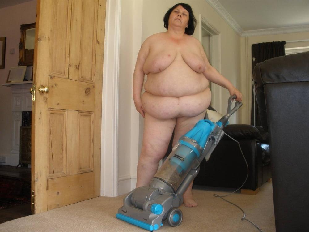 20P 198- Grandma horny and fat - Oma geil und fett