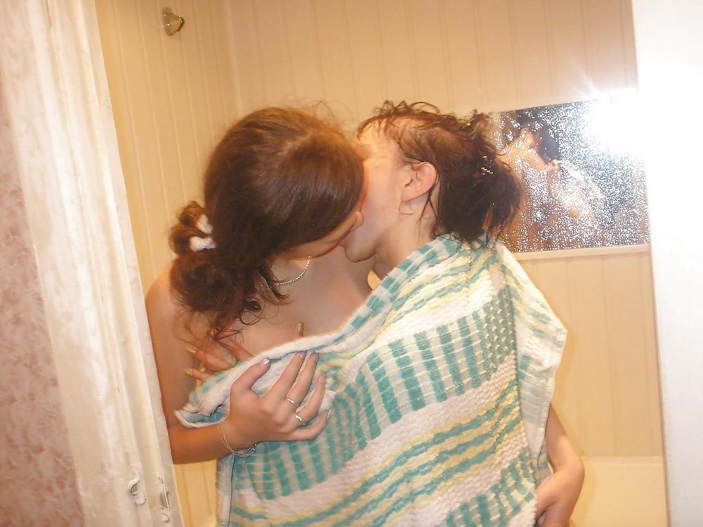 25P Bisexual Russians