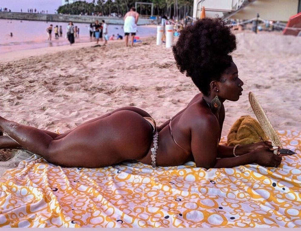 25P sexy black girls 2