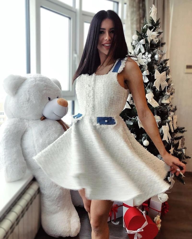25P Ukrainian bimbo girl 1