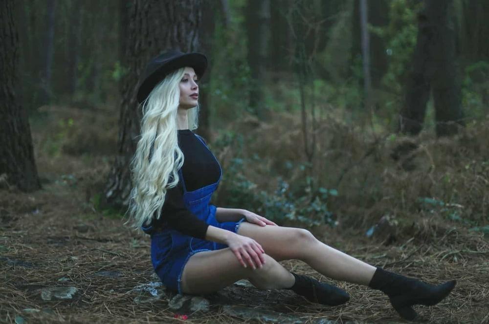 25P Turkish Instagram Girls 101 Blonde Gulsah