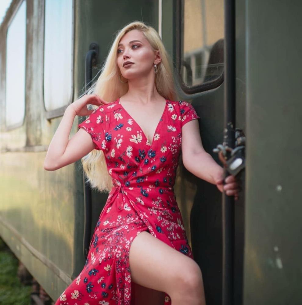 25P Turkish Instagram Girls 101 Blonde Gulsah