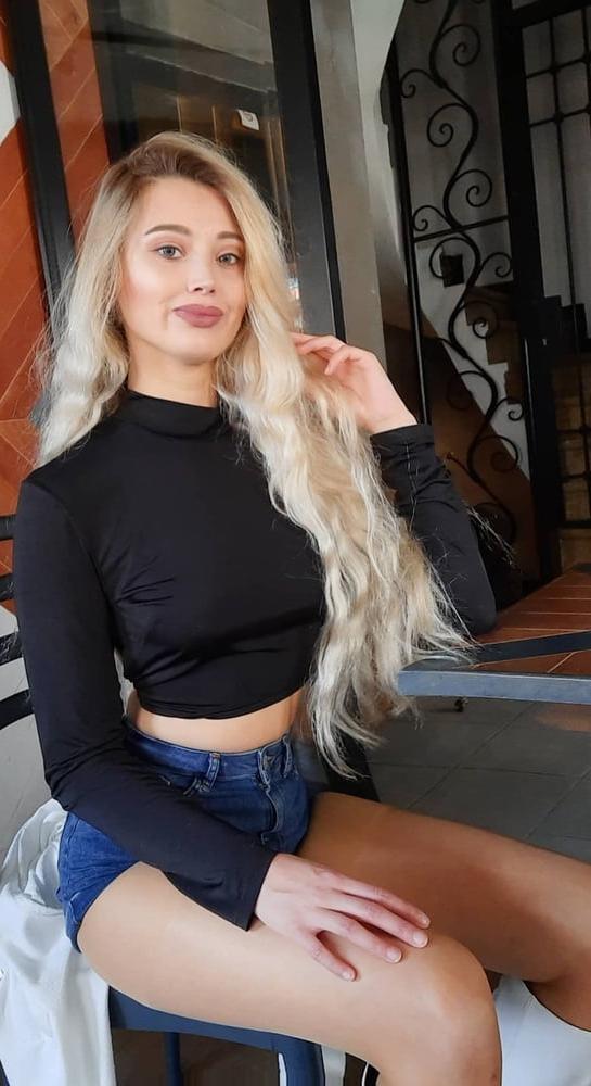 25P Turkish Instagram Girls 101 Blonde Gulsah