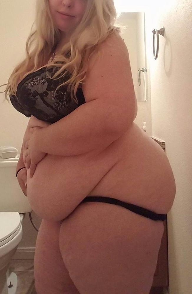 25P Fat Chicks With Deceptively Thin Faces 10