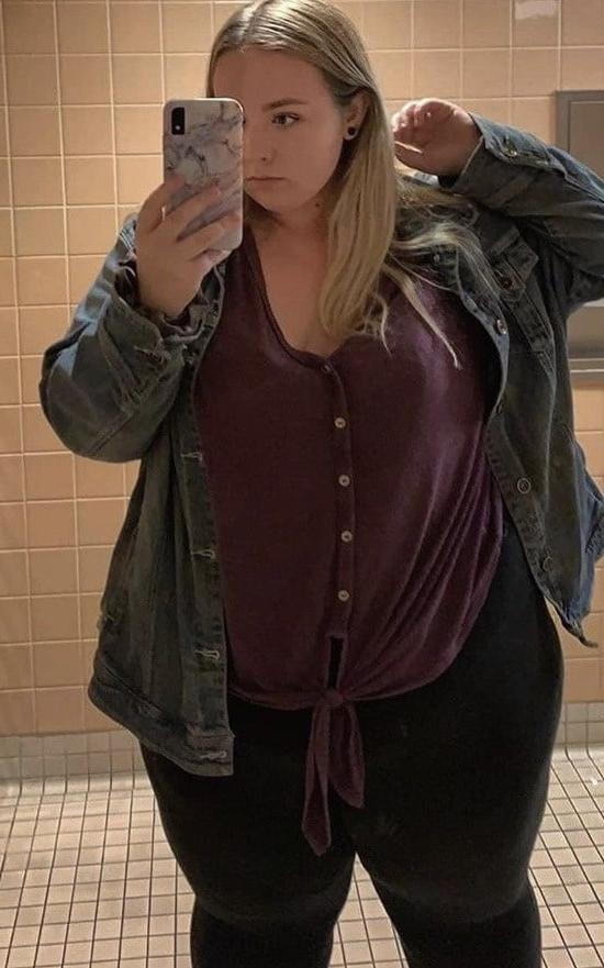 25P Fat Chicks With Deceptively Thin Faces 11
