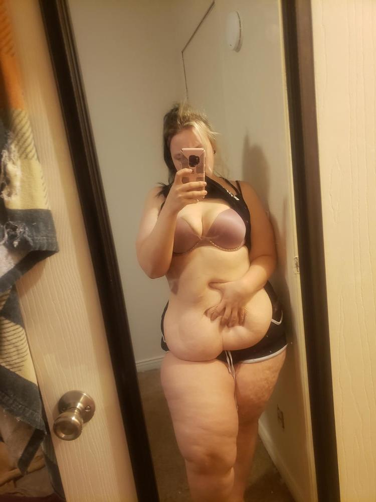 25P Fat Chicks With Deceptively Thin Faces 11