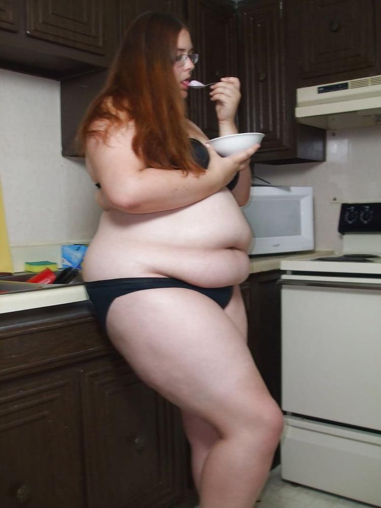 25P Fat Chicks With Deceptively Thin Faces 11