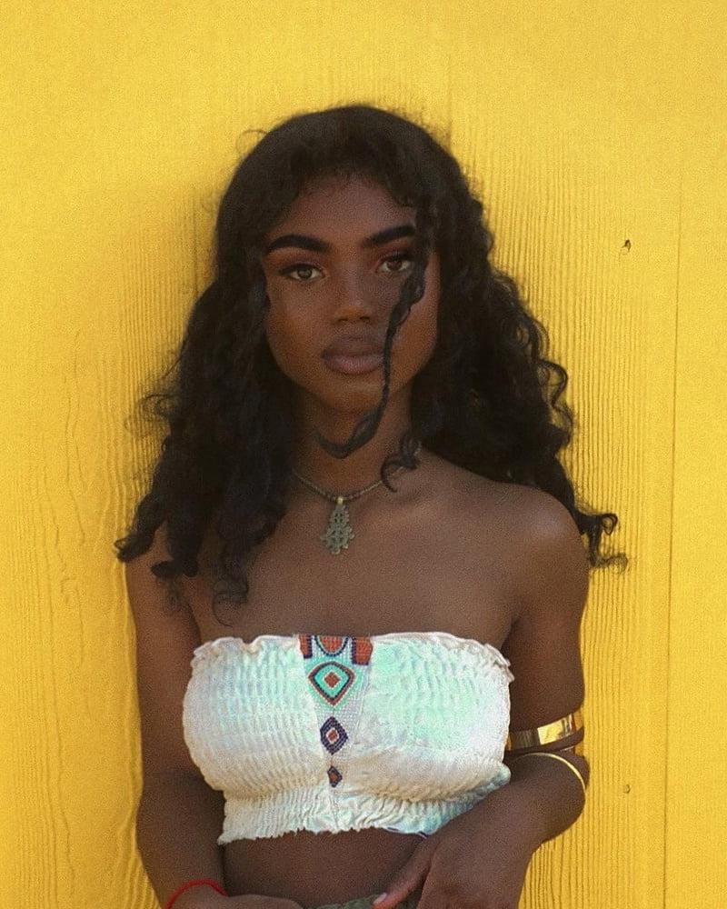25P IT'S TIME TO SEE EBONY GIRLS
