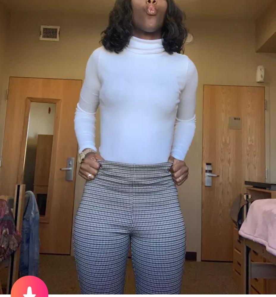 25P Tinder, bumble and Skout girls 2