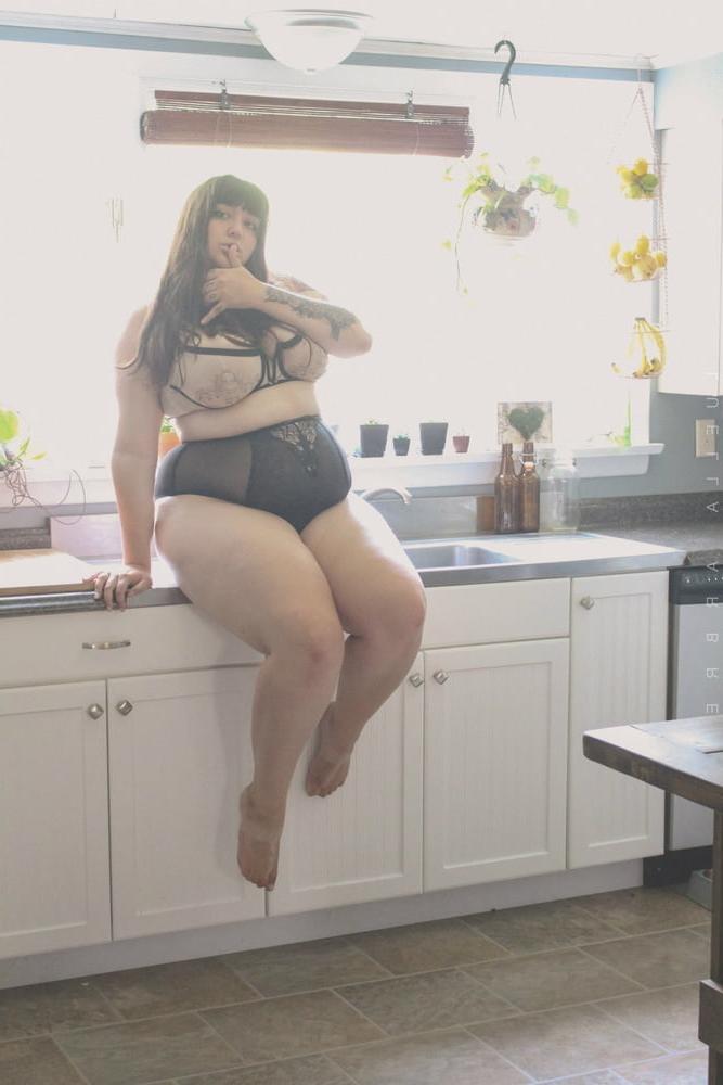 25P Wide Hips - Amazing Curves - Big Girls - Fat Asses (10)
