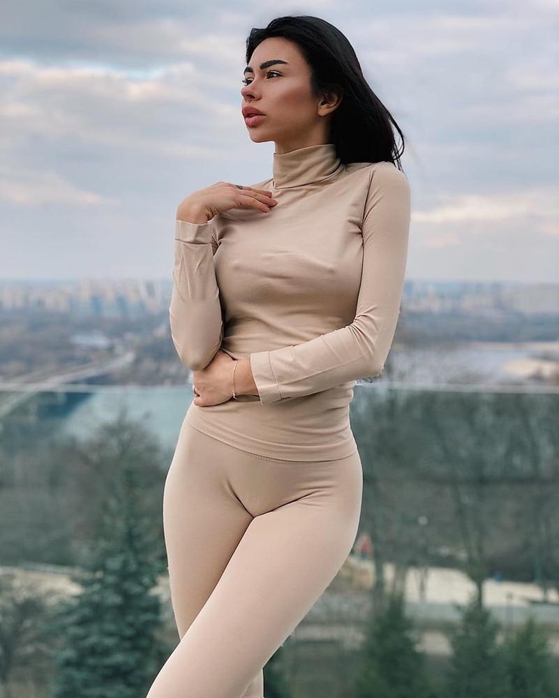 25P Ukrainian bimbo girl 2
