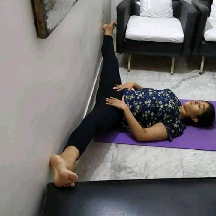 7P Yoga bikini  model