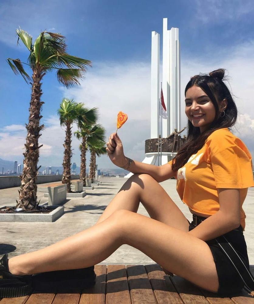 18P Turkish Instagram Girls 89 Oznur