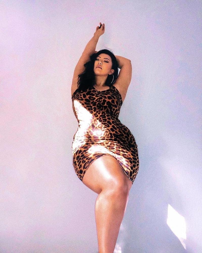 25P Wide Hips - Amazing Curves - Big Girls - Fat Asses (8)