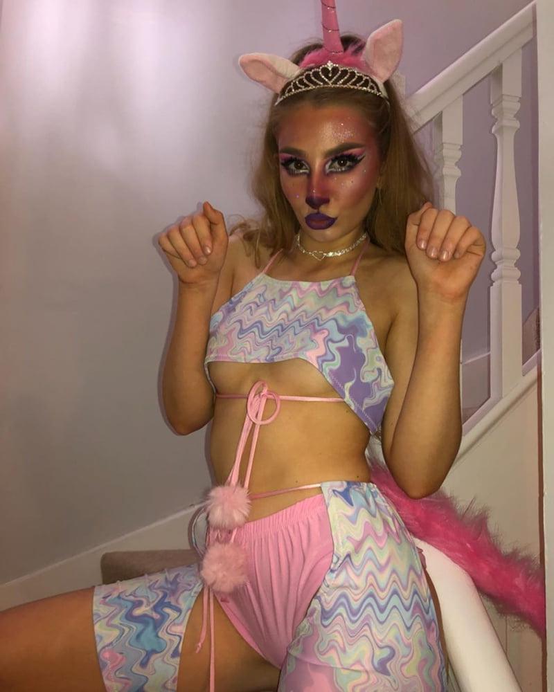 25P UK Girls 2020 - vol 28