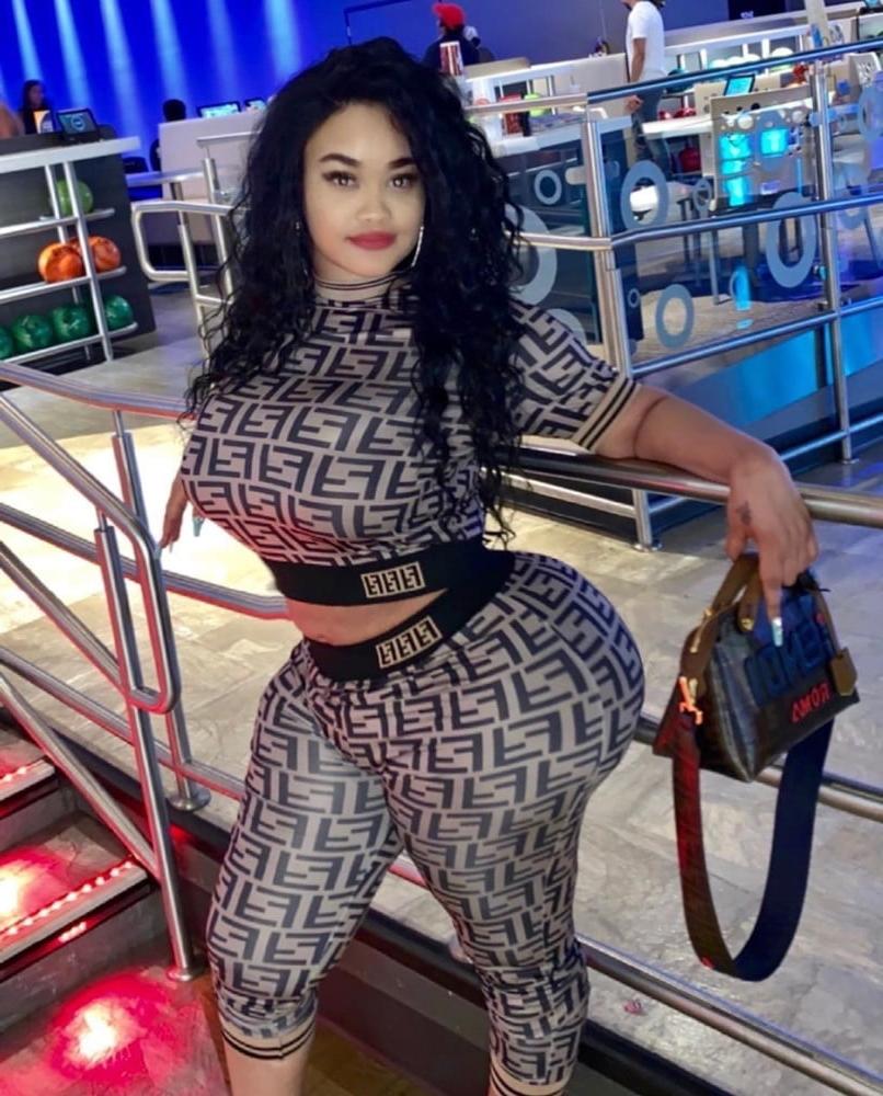 25P Wide Hips - Amazing Curves - Big Girls - Fat Asses (2)
